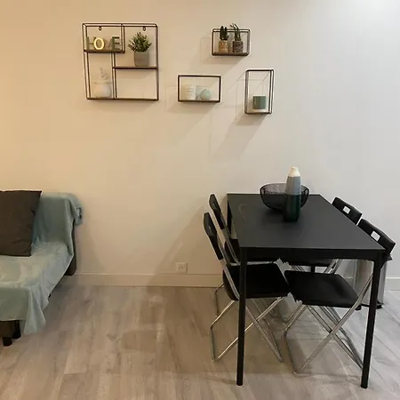 La Ciotat : Joli studio à 50 mètres du vieux port La Ciotat